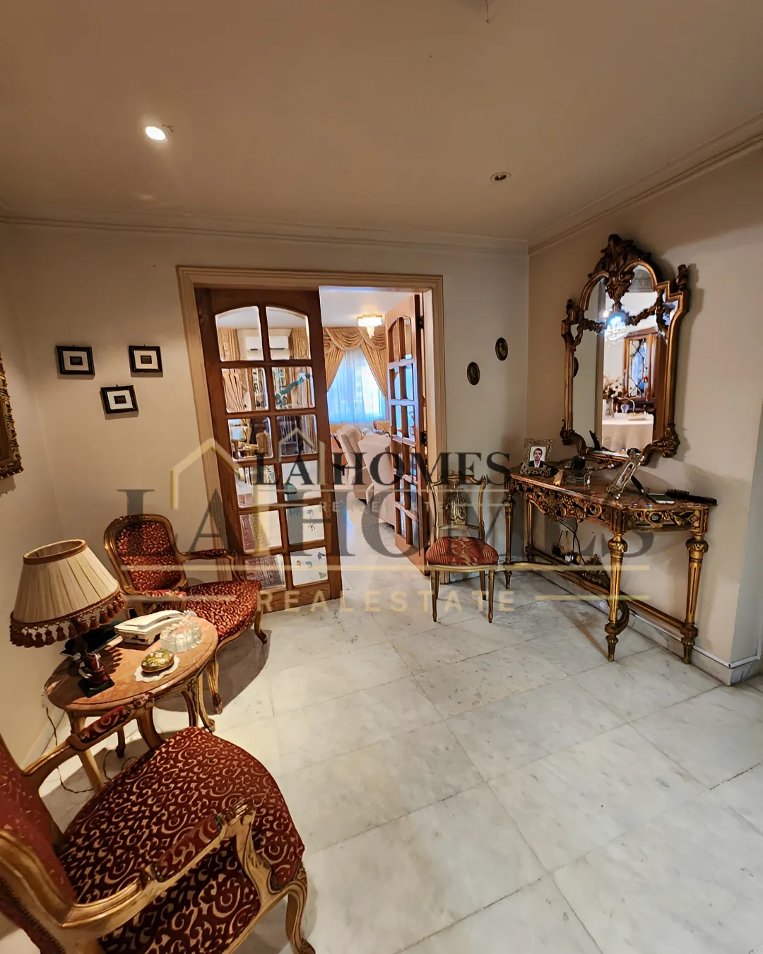 Apartment for sale in Hamra