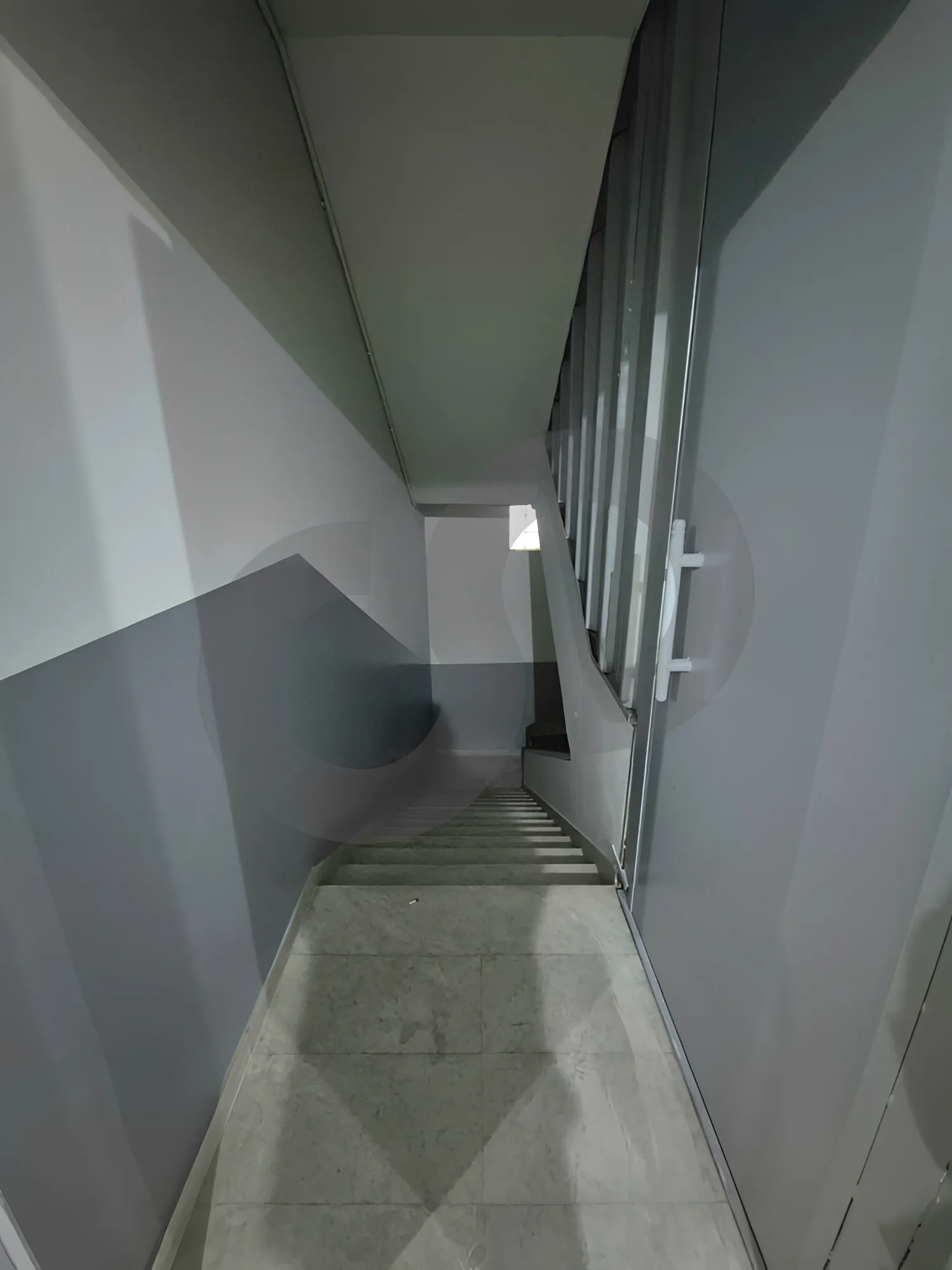 Warehouse for Rent in Jnah
