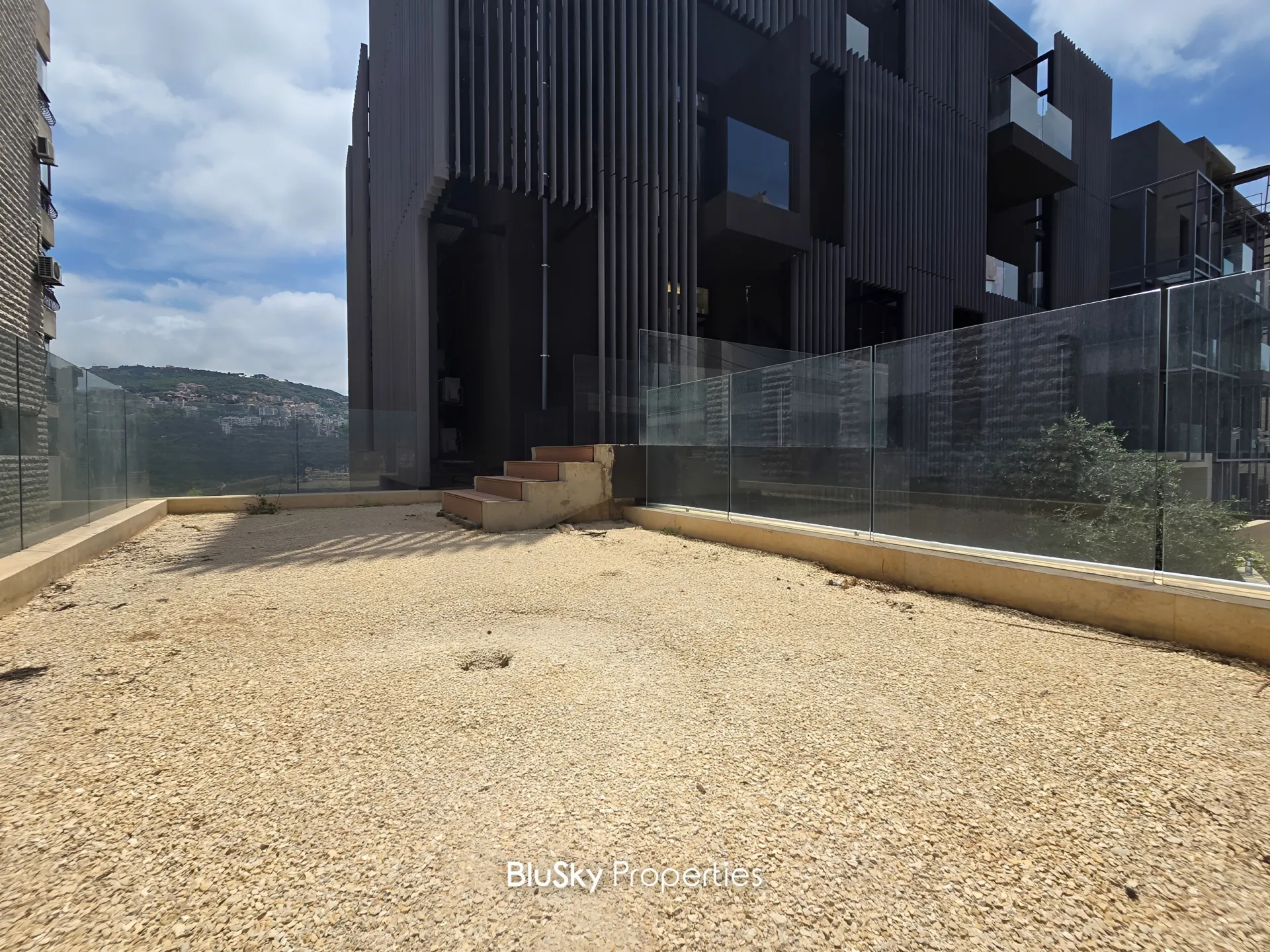 Apartment for rent in Monteverde main street، lebanon - 3 bed, 3.0 bath