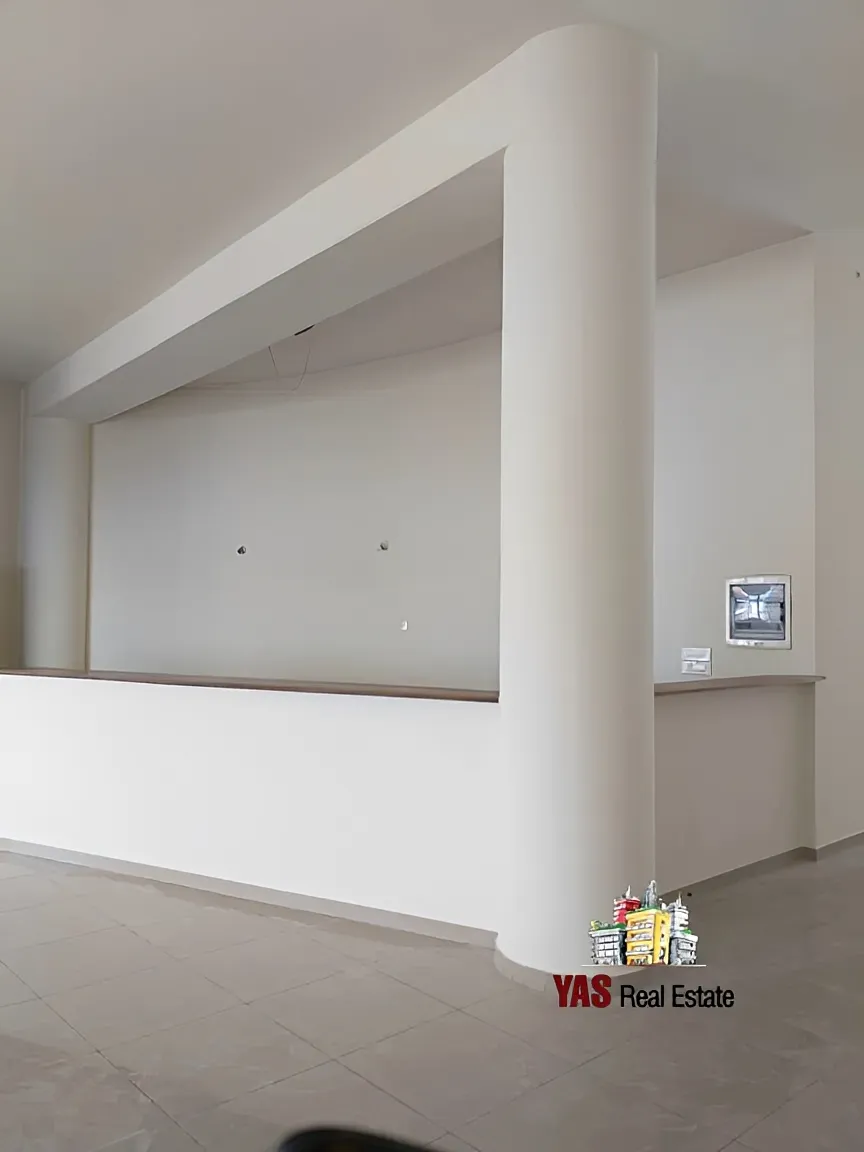Shop for rent in Ballouneh