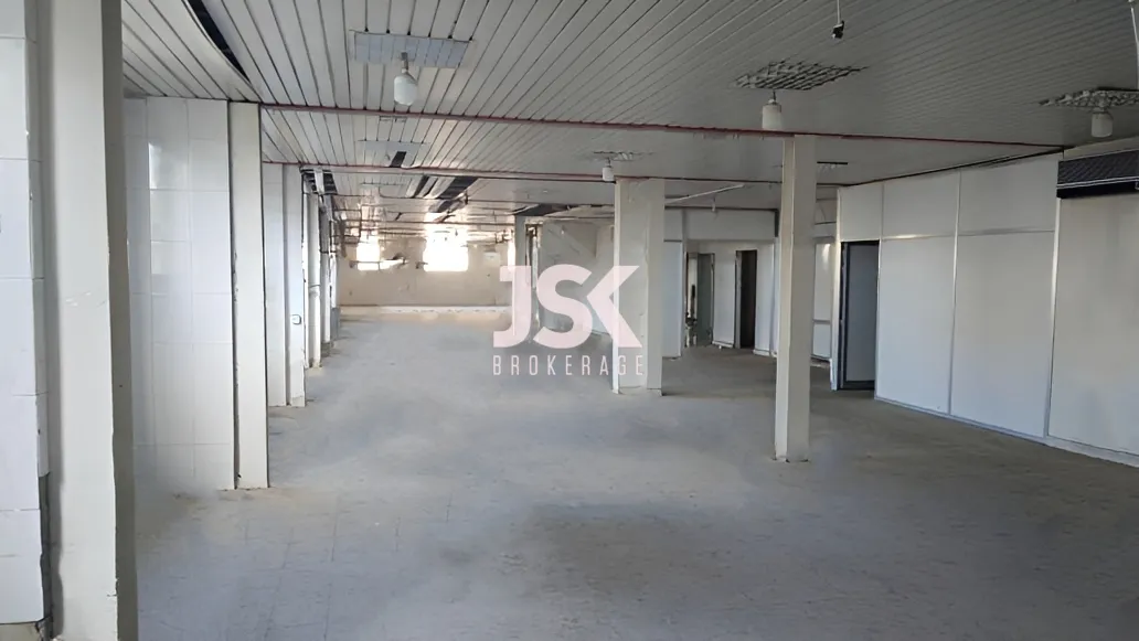 Industrial Unit for rent in Baouchriyeh