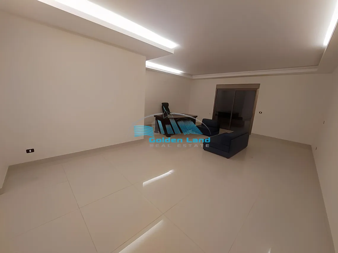 Apartment for Sale in Mazraat Yachoua, Lebanon - 3 bed, 4 bath
