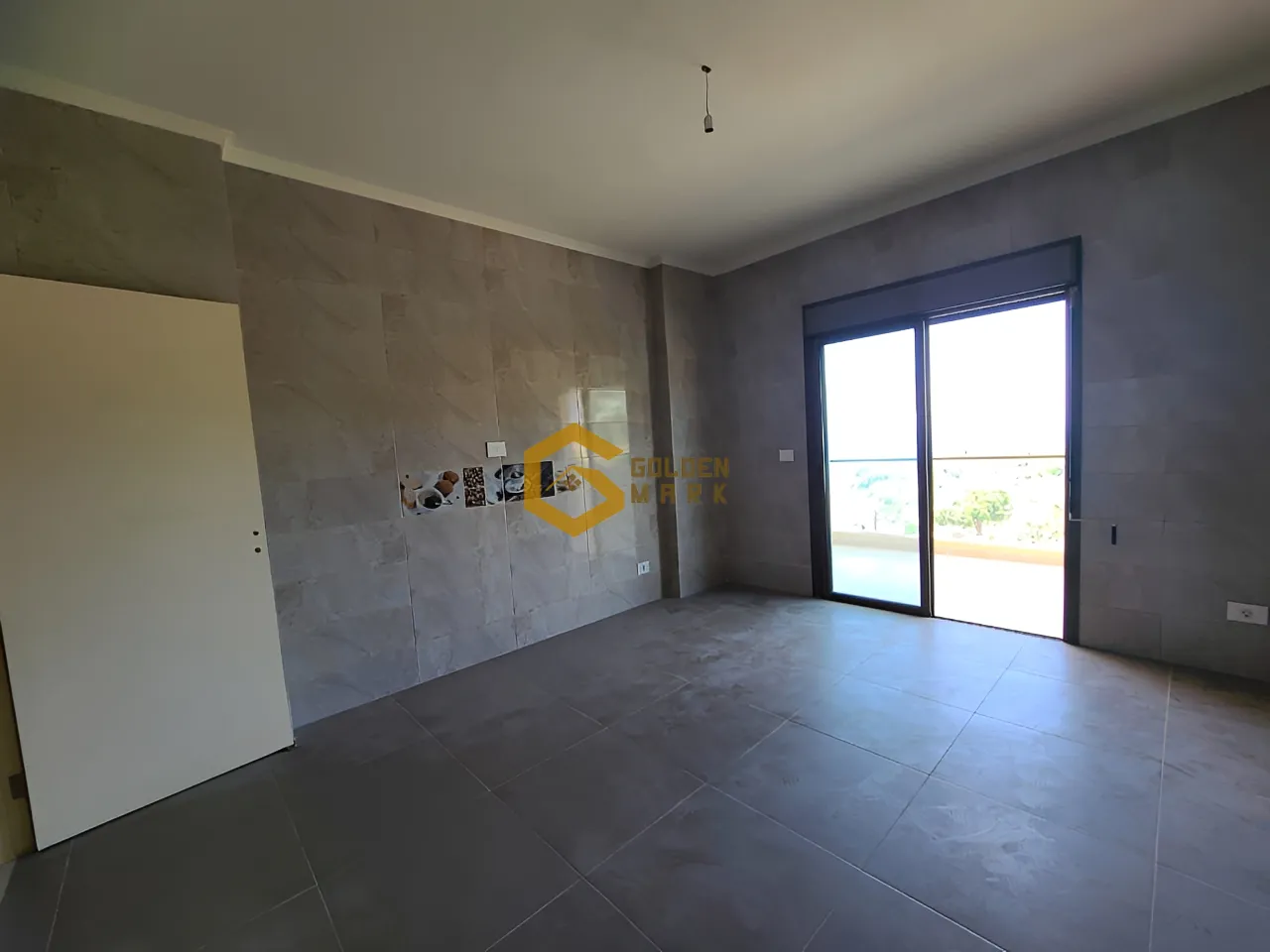 Apartment for Sale in Jeddayel