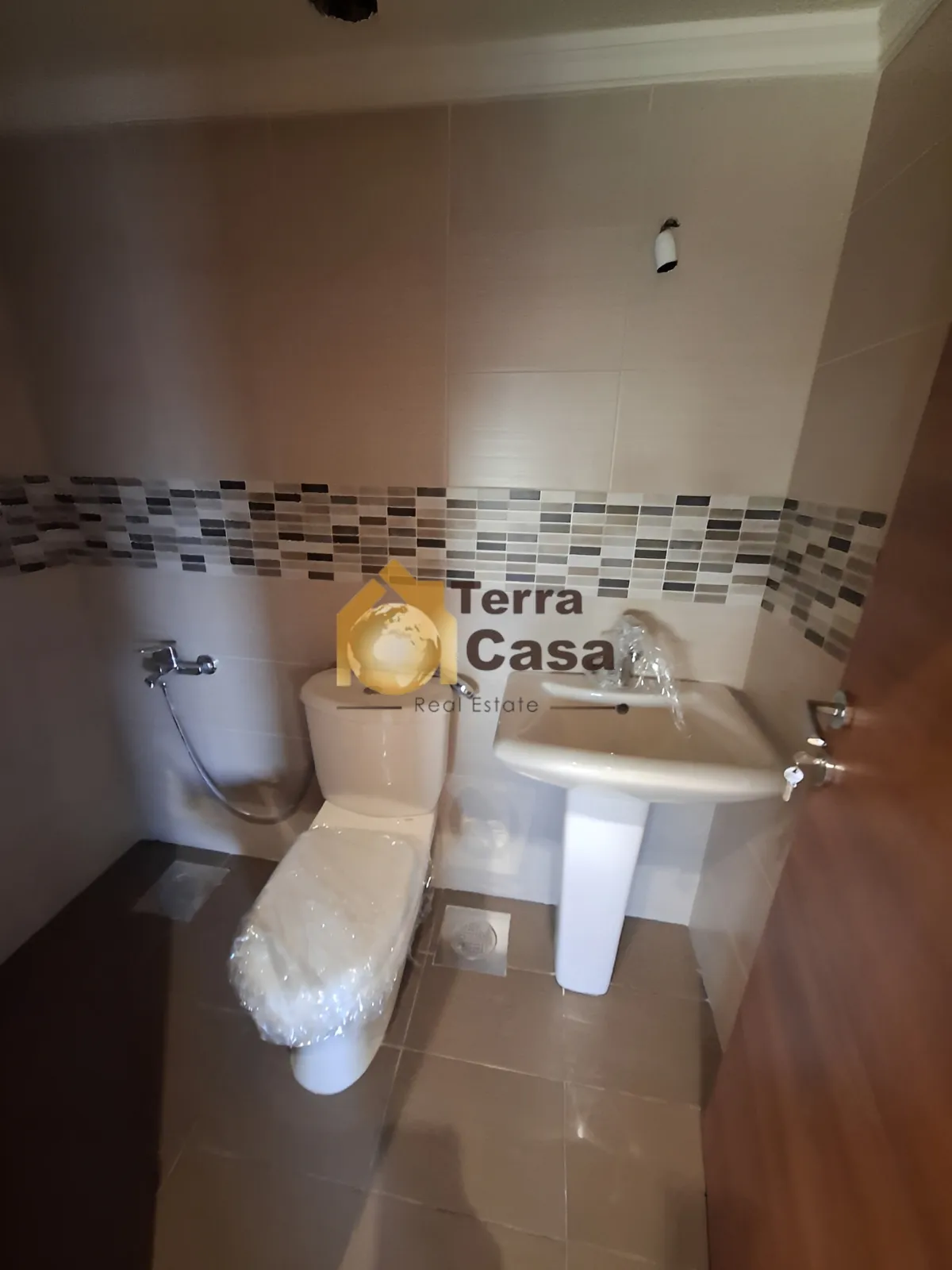 Apartment for sale in Adonis