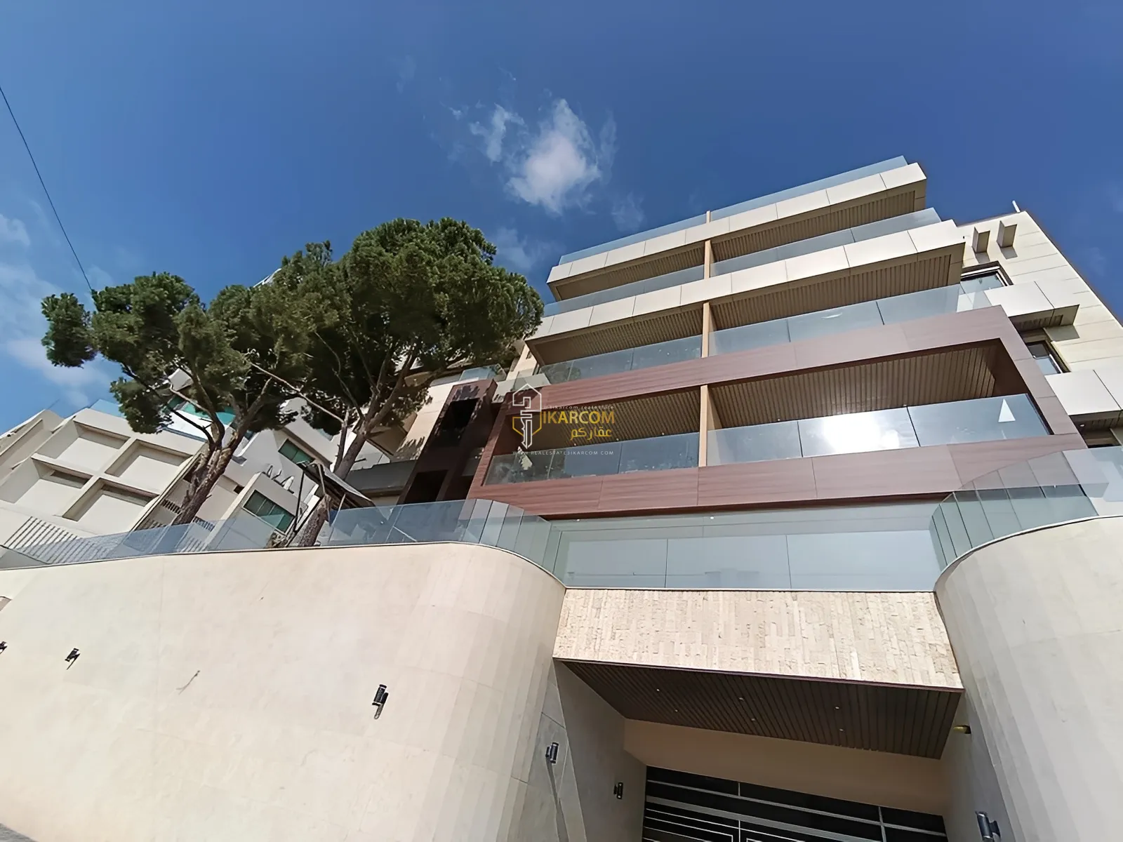 Apartment for Sale in Ain Saade