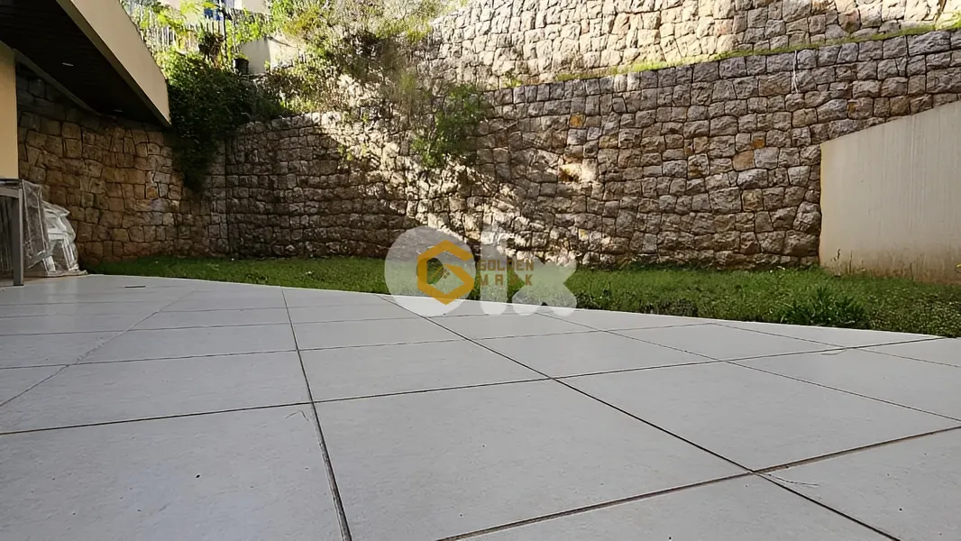 Apartment for Sale in Ballouneh