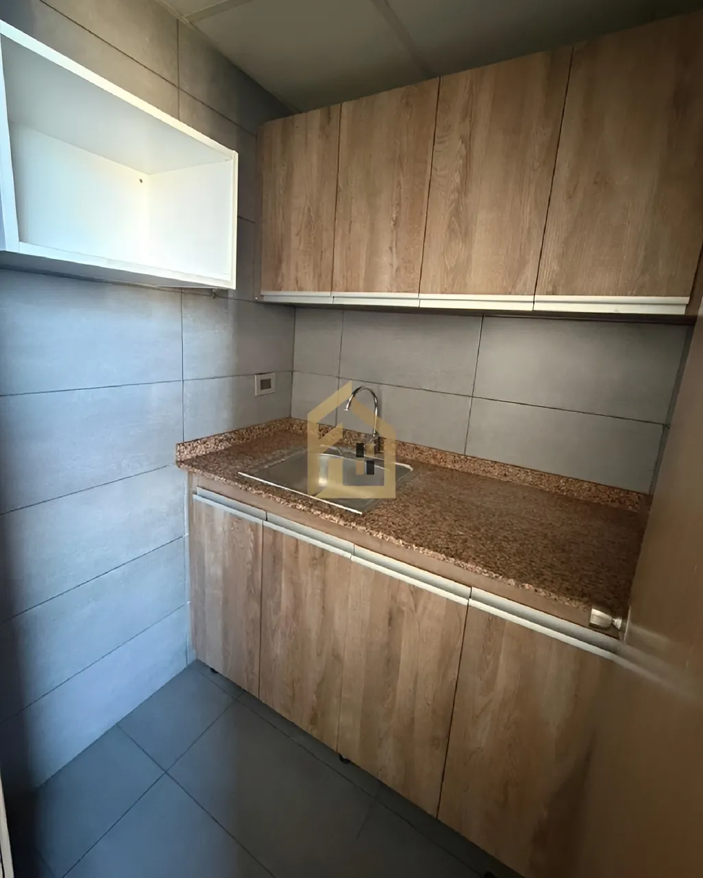 Office for rent in Ain Al Mraiseh, Beirut, Lebanon