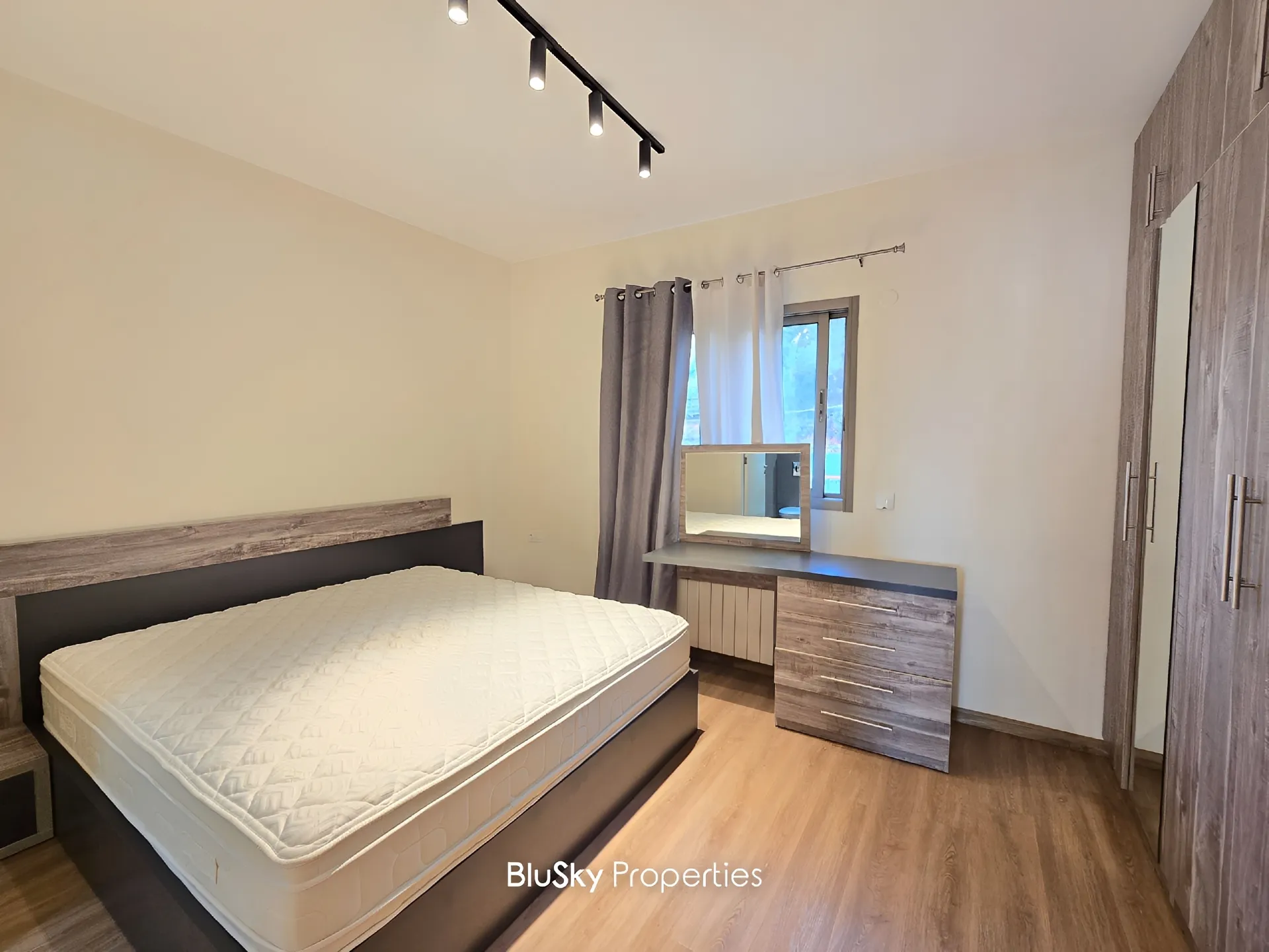 Apartment for rent in Fanar