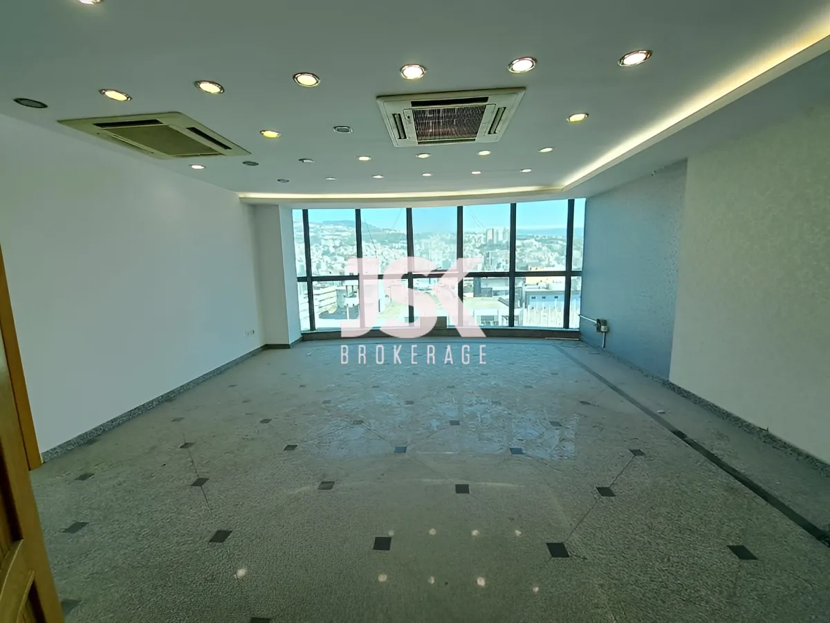 Office for rent in Baouchriyeh
