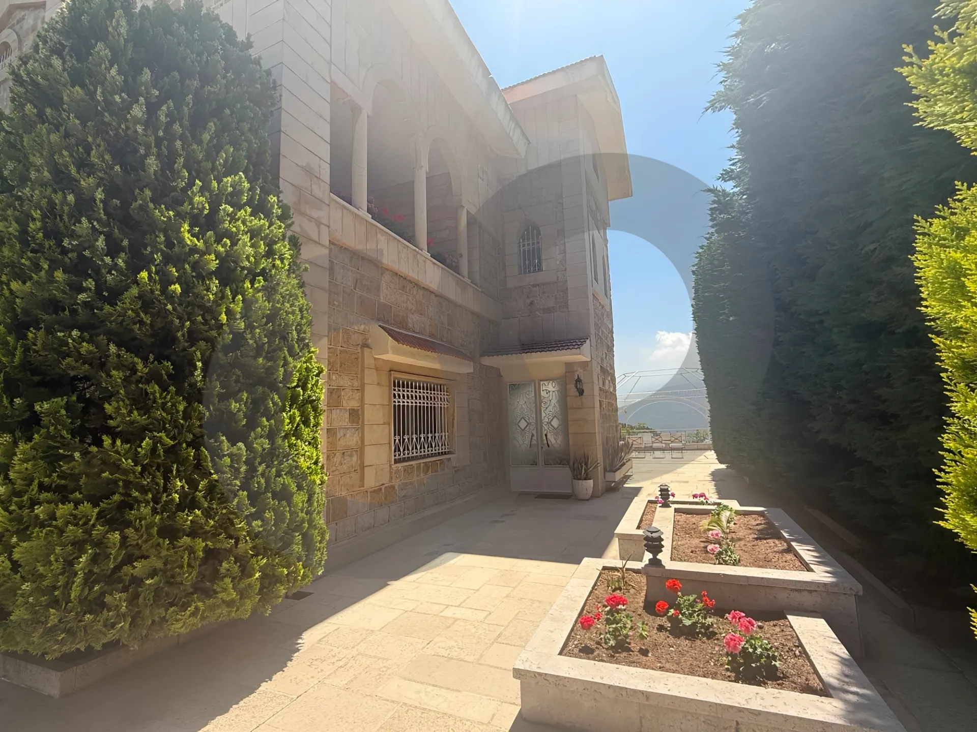 Villa for Sale in Baabdat