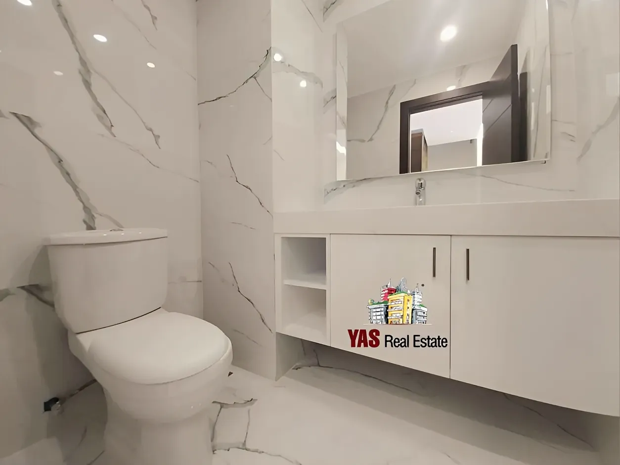 Apartment for Rent in Ballouneh