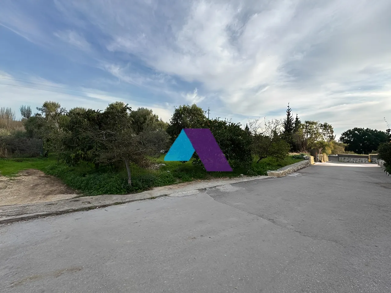 Land for Sale in Aamchit