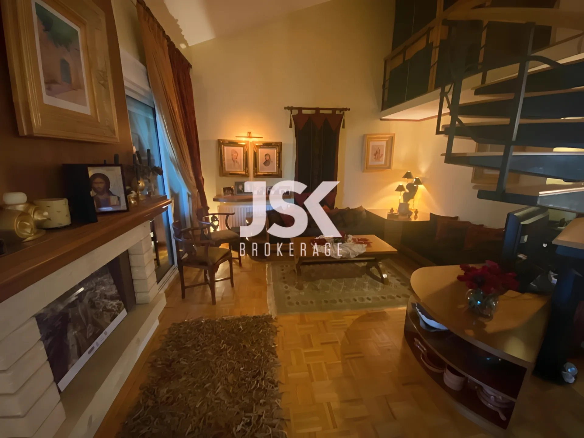 Chalet for Sale in Zaarour - 6 bed, 2 bath