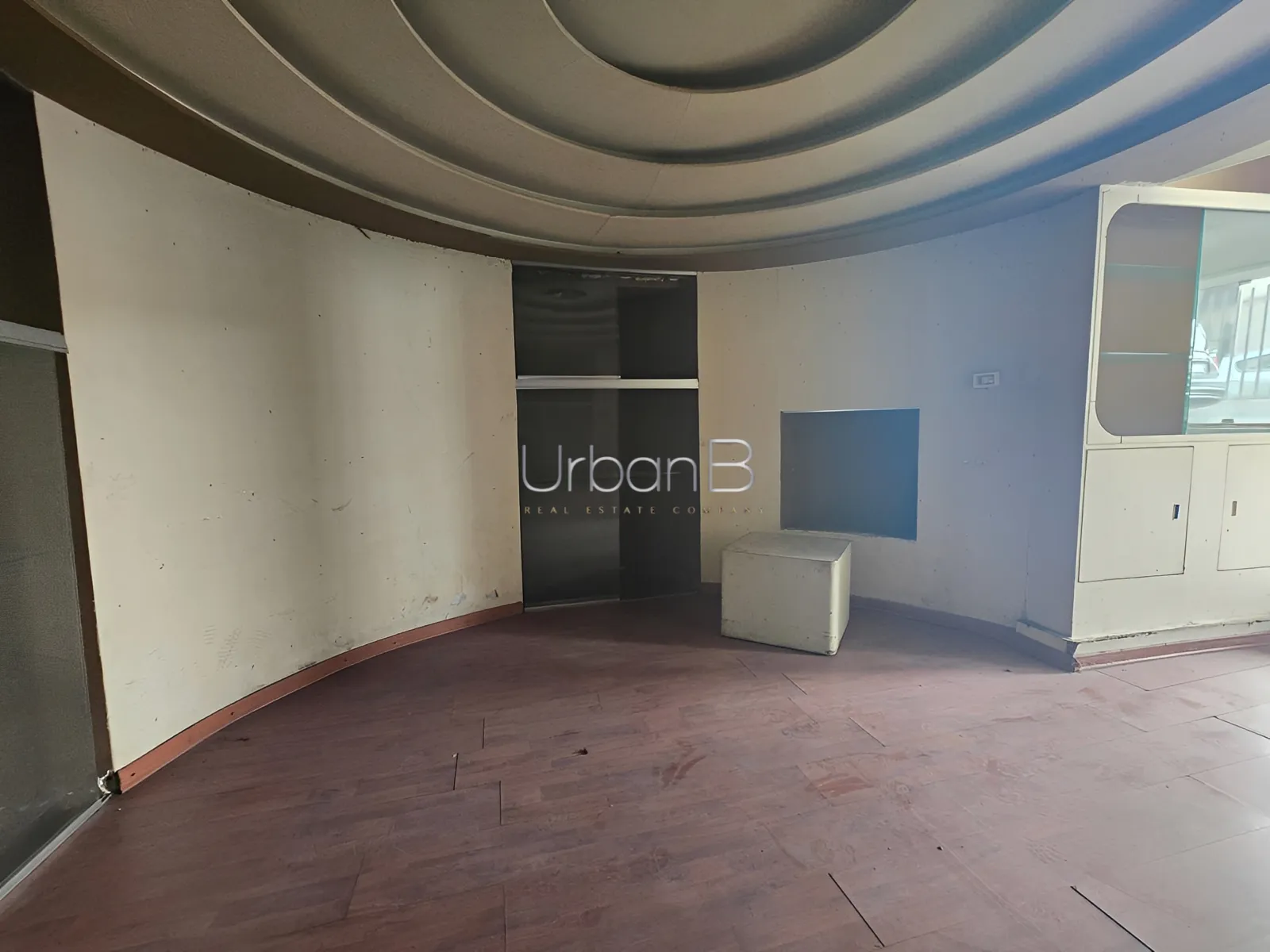 Shop for rent in Hamra, beirut, lebanon