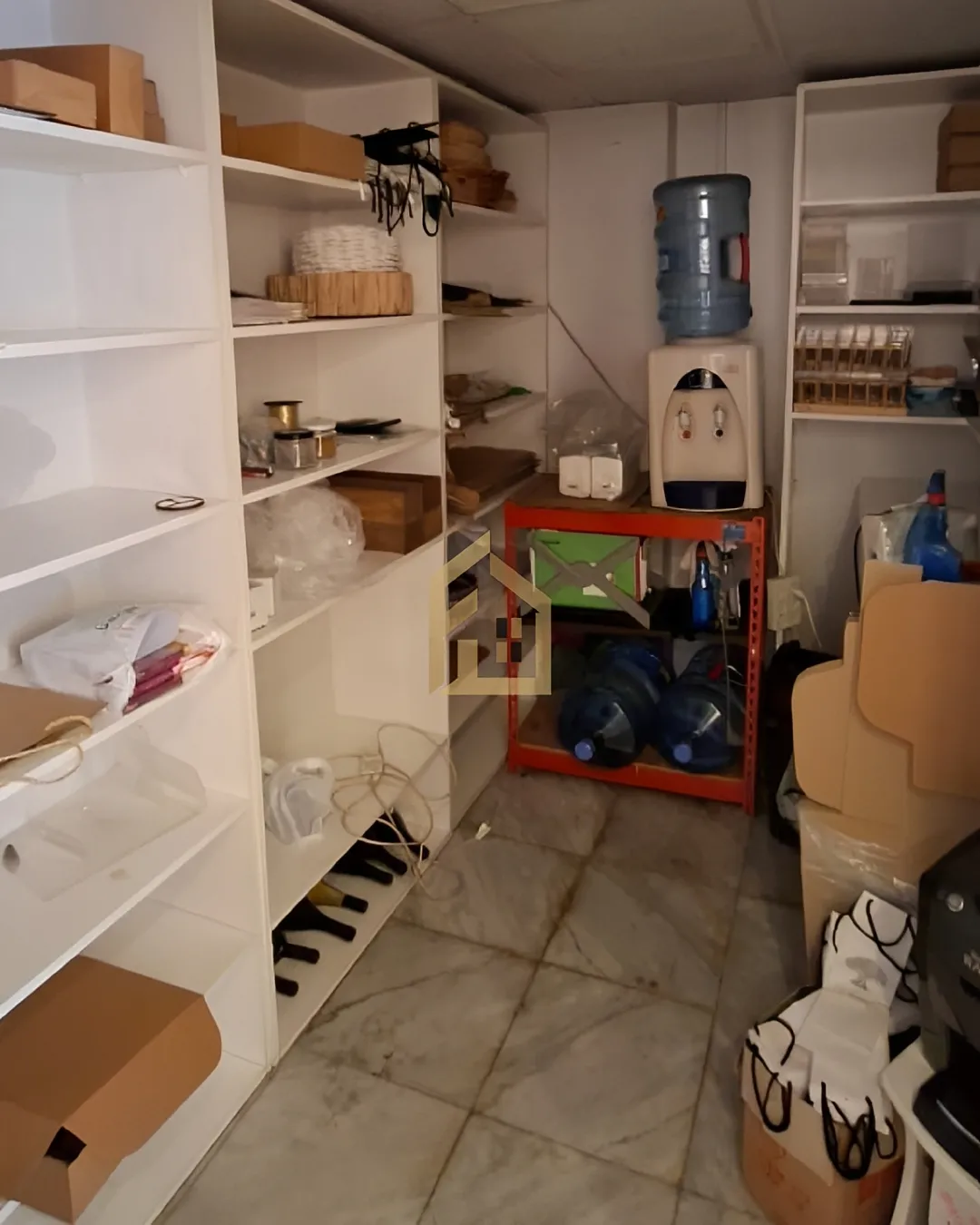 Shop for rent in Antelias, Lebanon