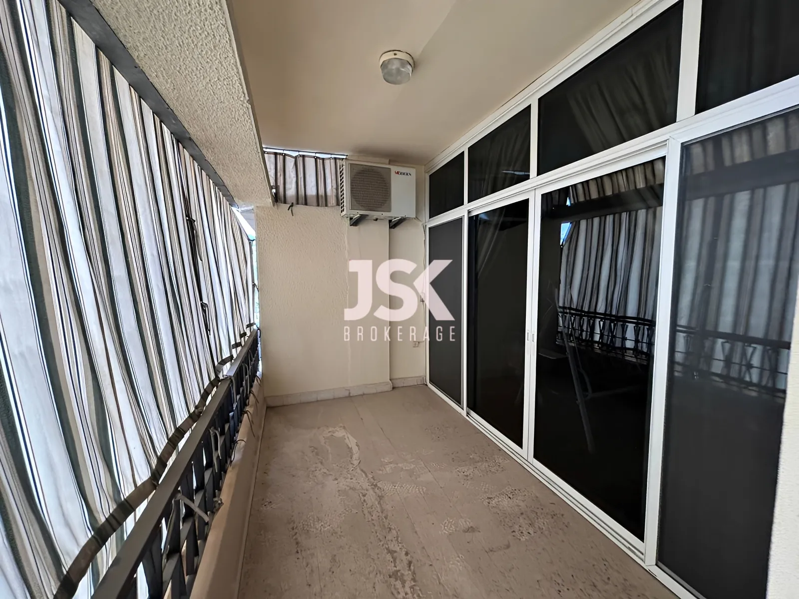 Apartment for Sale in Dekwaneh