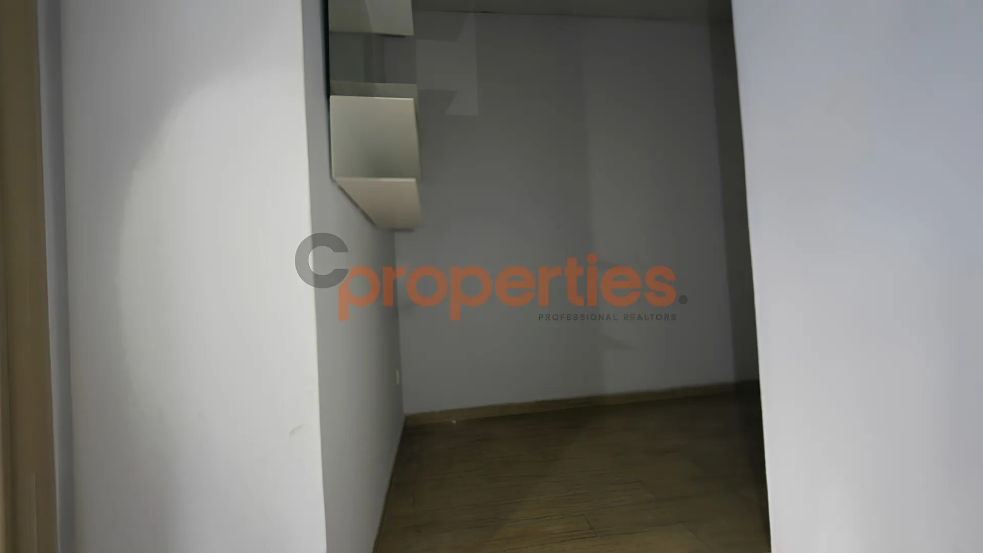 Office for Rent in Daoura