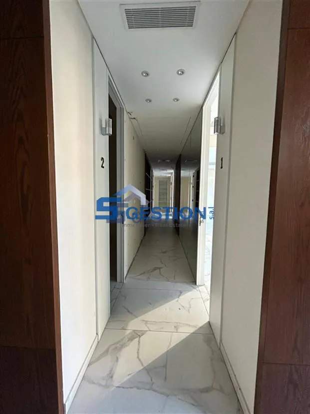 Shop for rent in Downtown