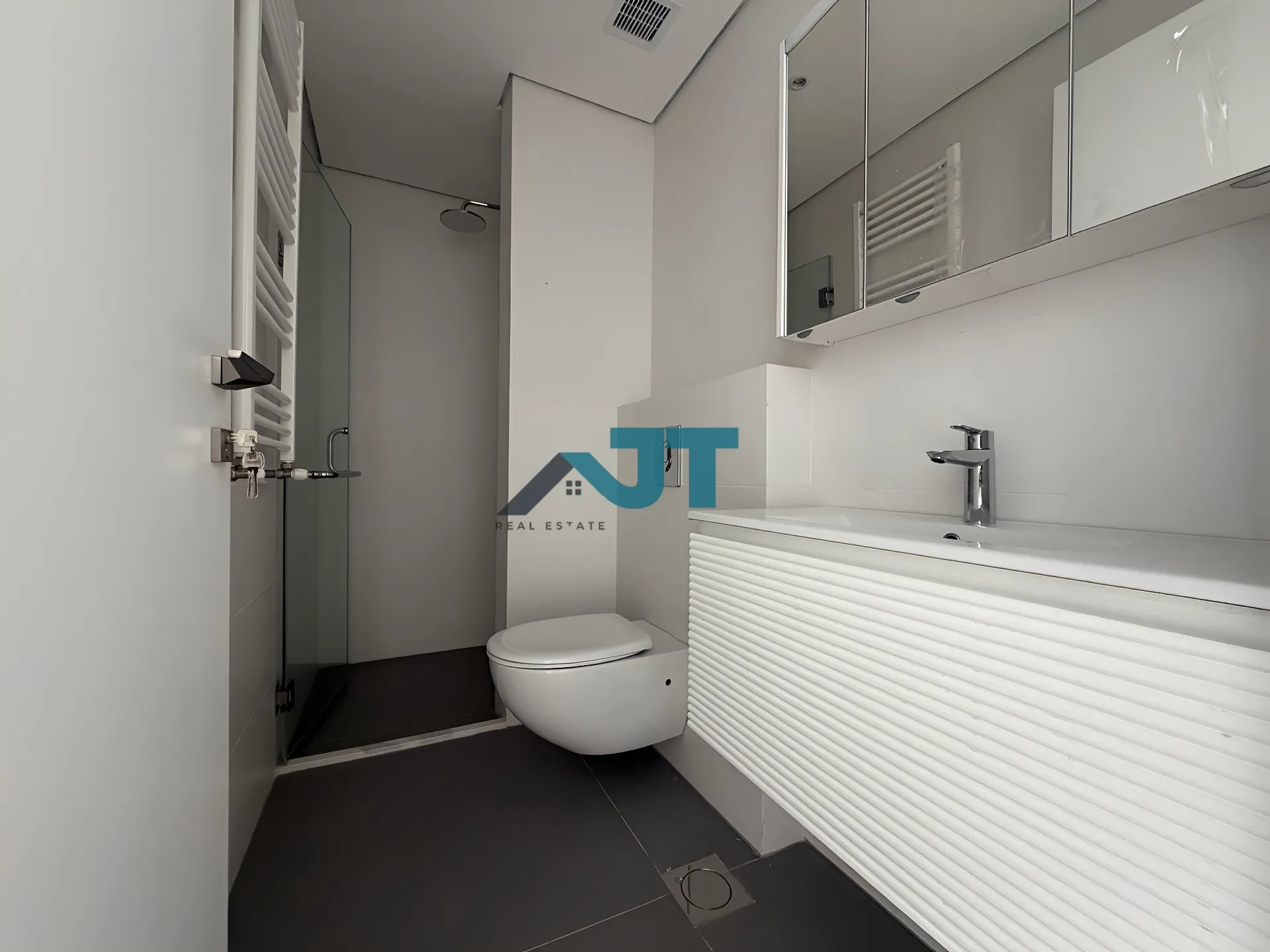 Loft for rent in Gemmayzeh, beirut, lebanon
