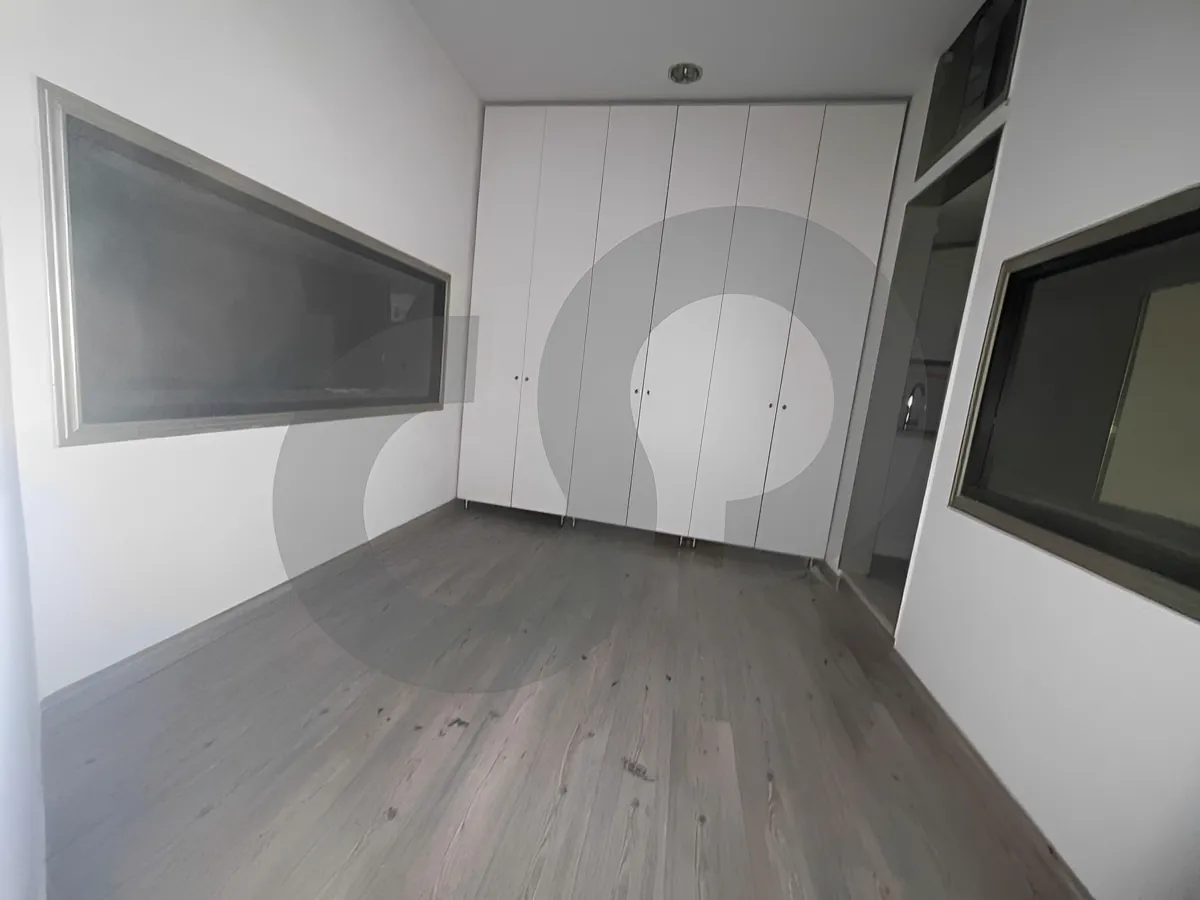 Office for Sale in Beit Meri
