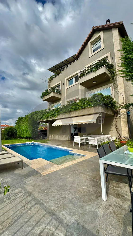Villa for Sale in Okaibeh