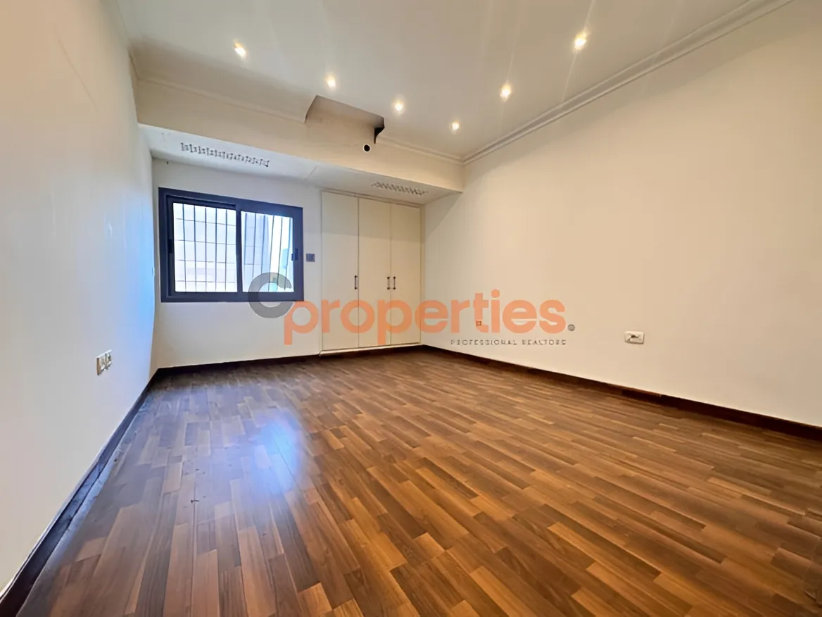 Apartment for rent in Ramleh Al Bayda, Beirut, Lebanon