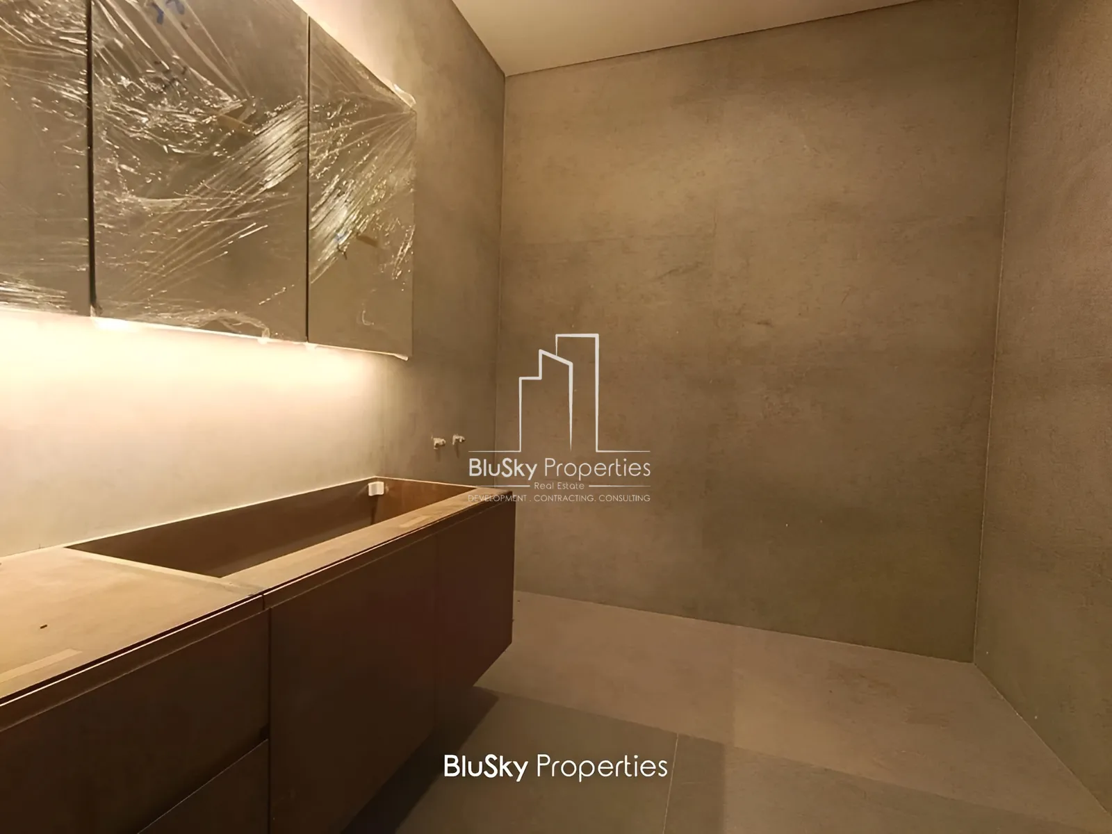 Apartment for Sale in Adma