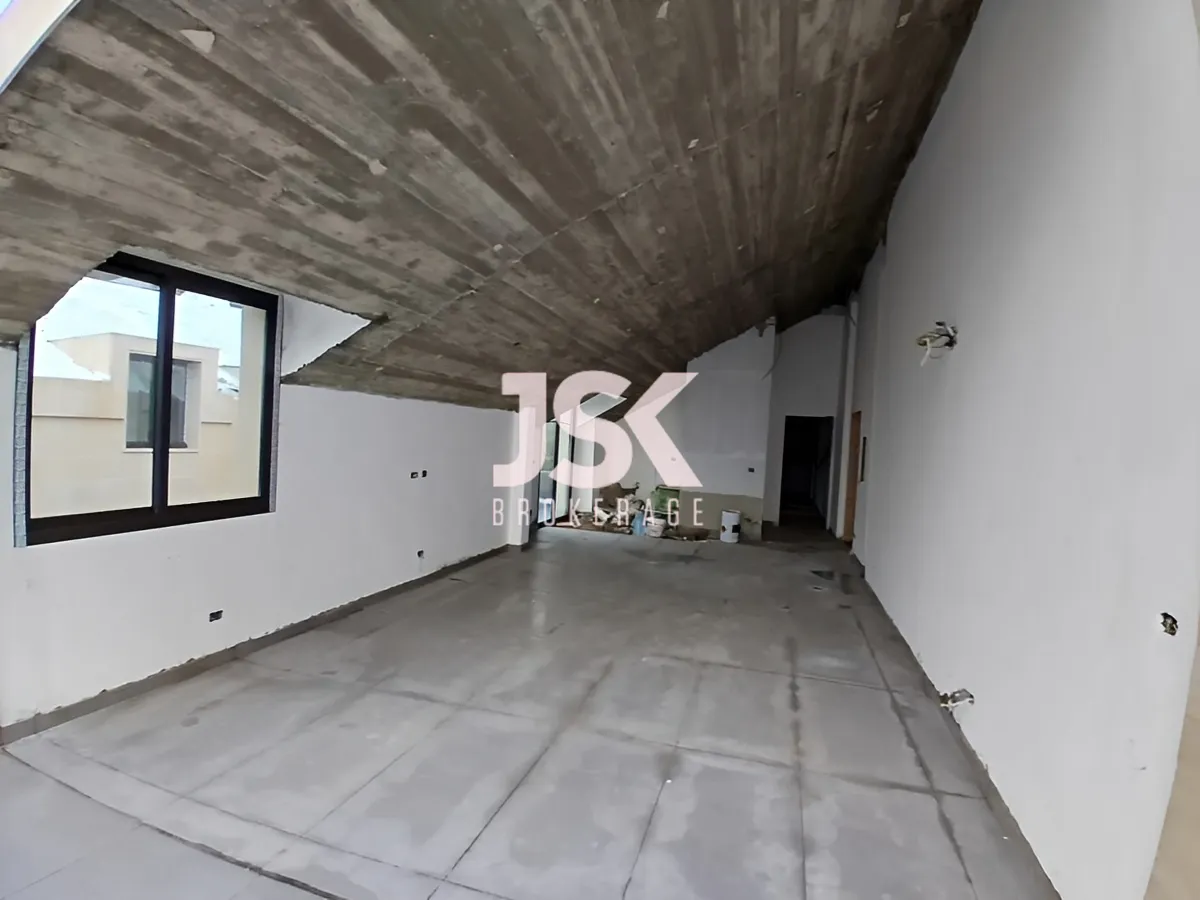 Apartment for Sale in Aatchane, Lebanon - 3 bed, 3 bath