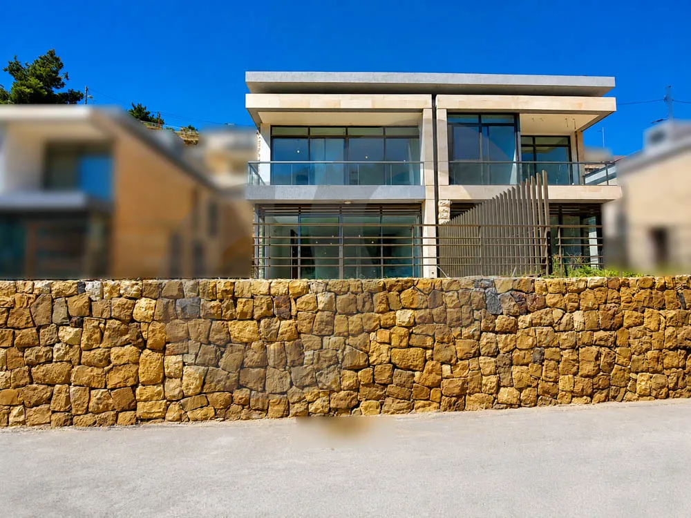 Villa for Sale in Mansourieh