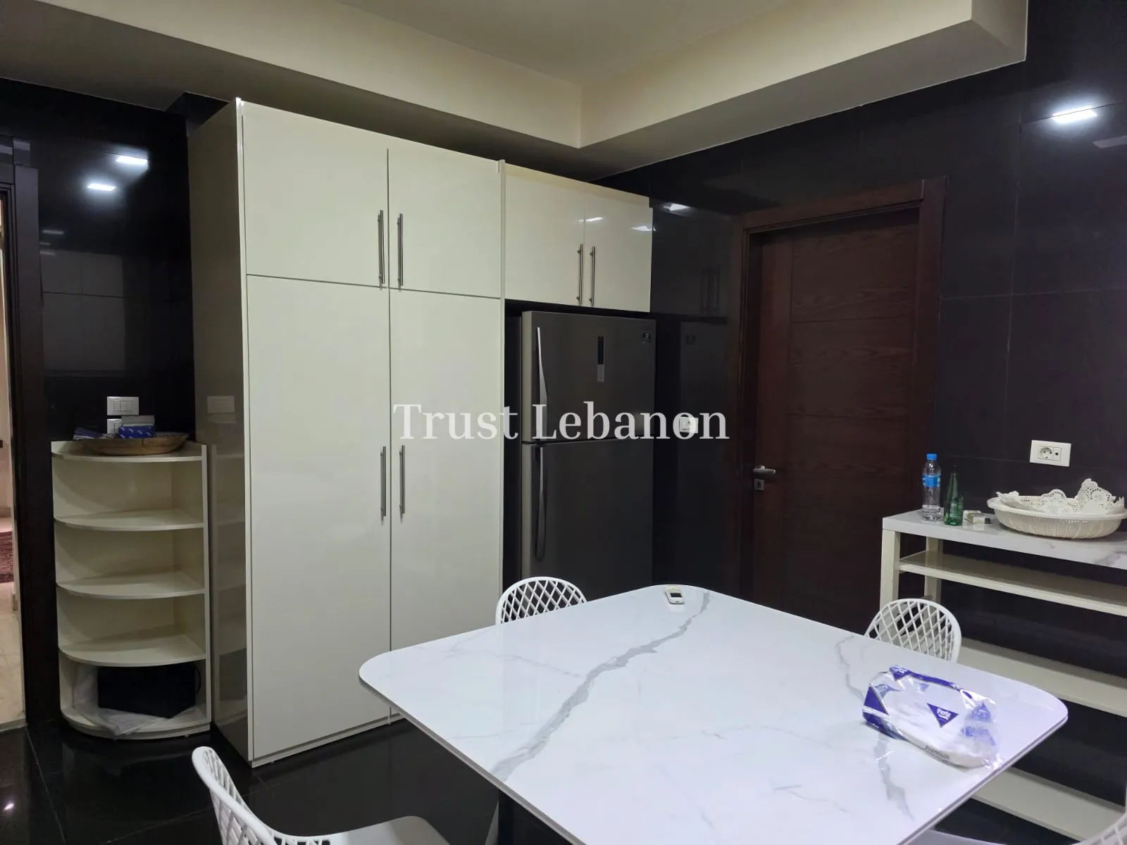 Apartment for sale in Jnah, Lebanon