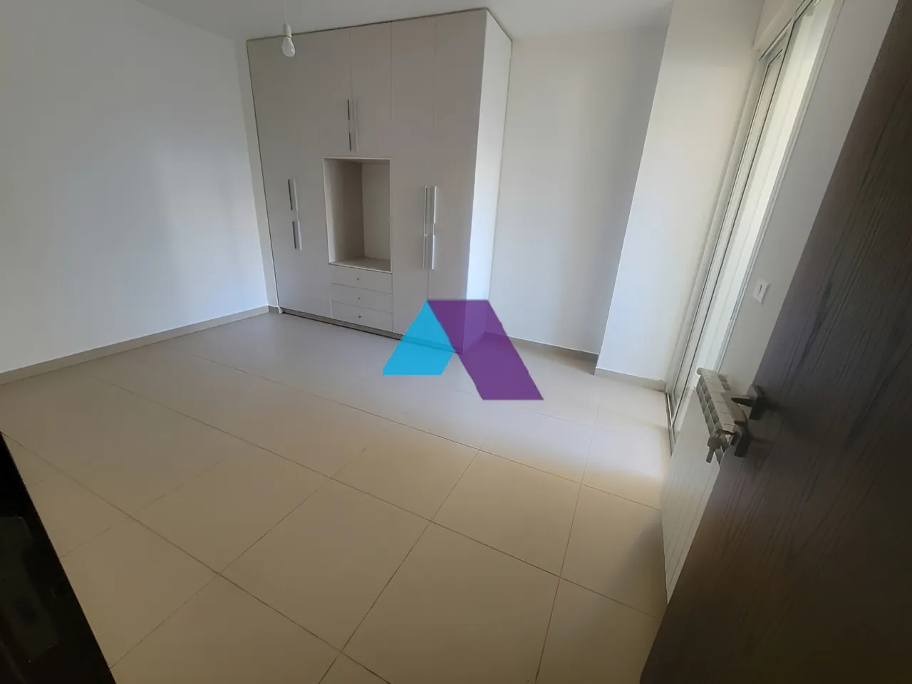 Apartment for Sale in Mar Takla - 3 bed, 4 bath