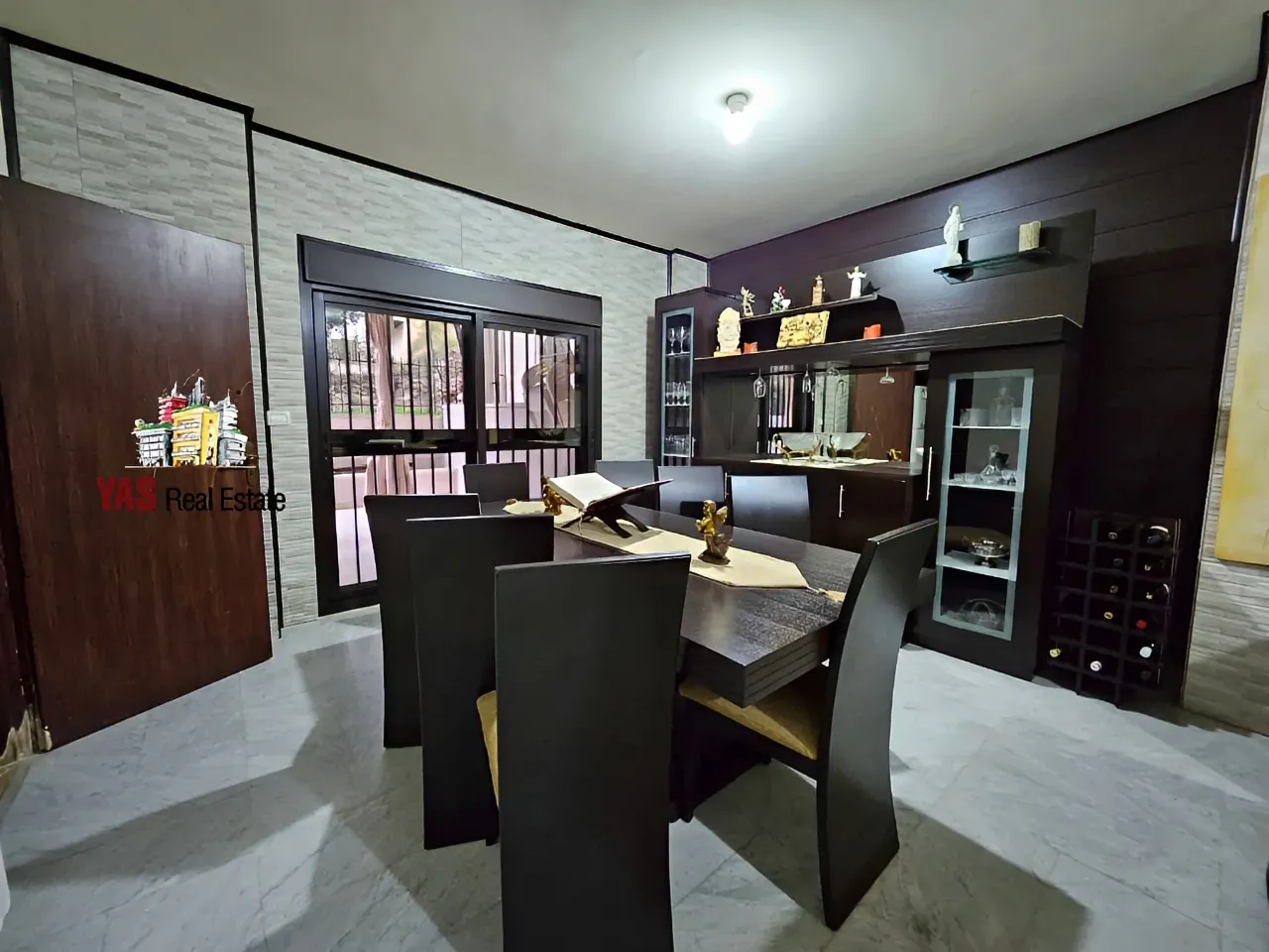 Apartment for Sale in Ballouneh