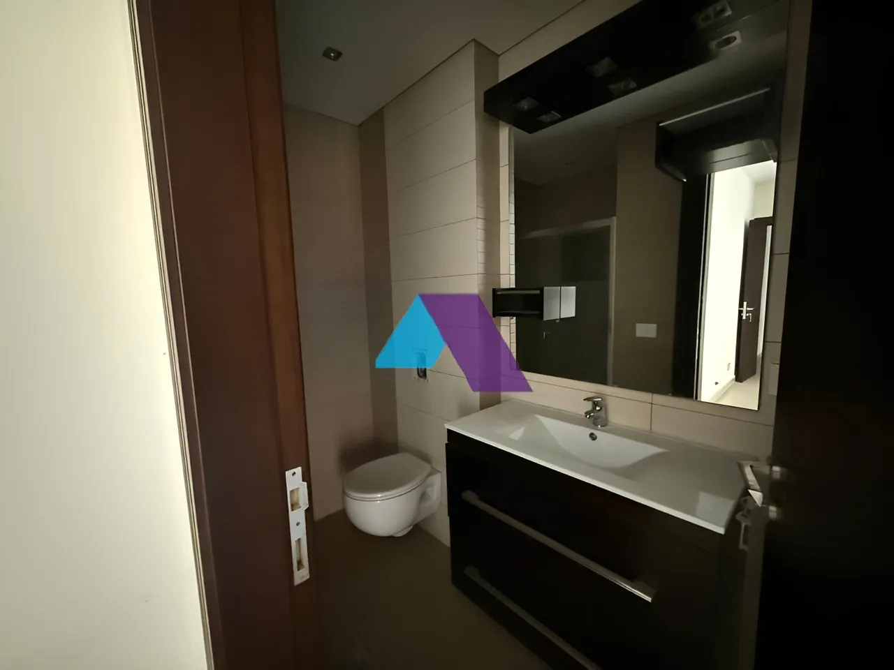 Apartment for Sale in Ballouneh