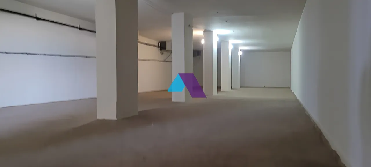 Building for rent in Dbayeh