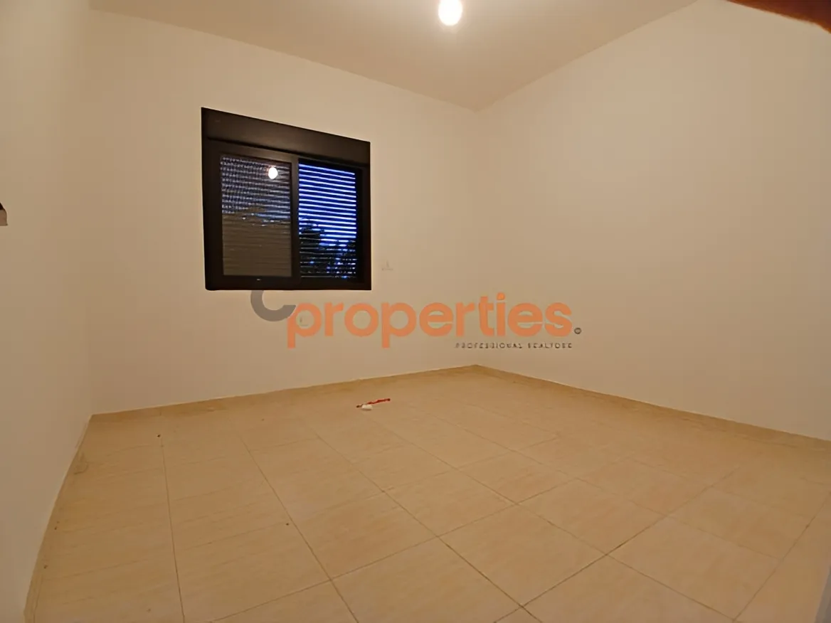 Apartment for Sale in Safra