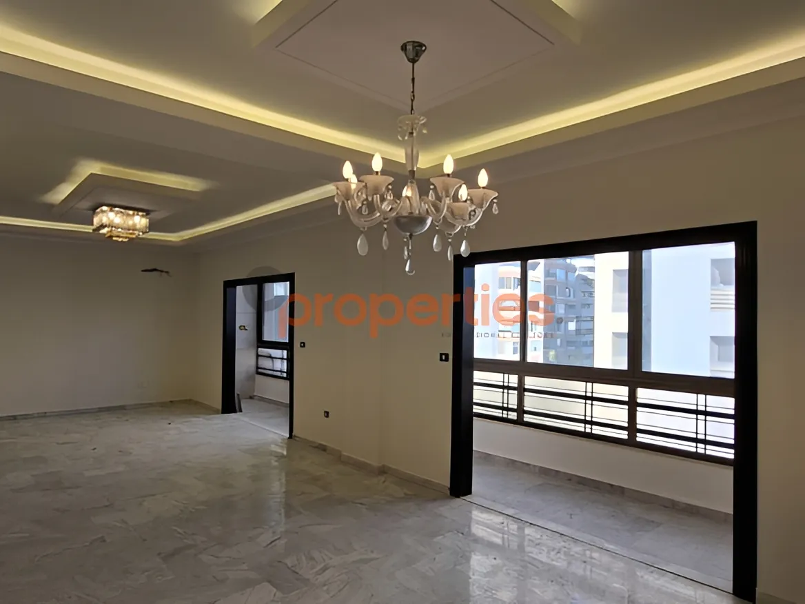 Apartment for Sale in Achrafieh - 3 bed, 4 bath