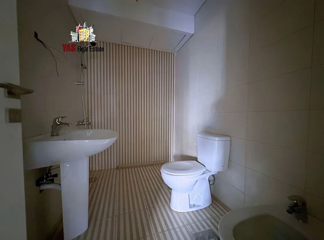 Apartment for Sale in Ballouneh