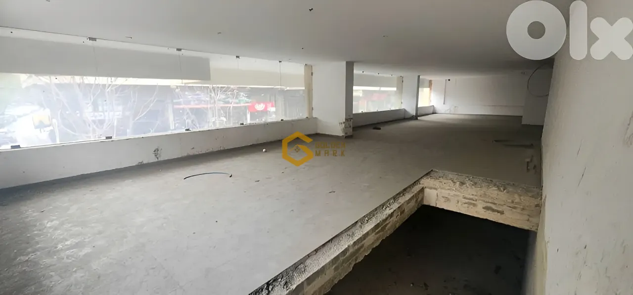 Showroom for sale in Baouchriyeh