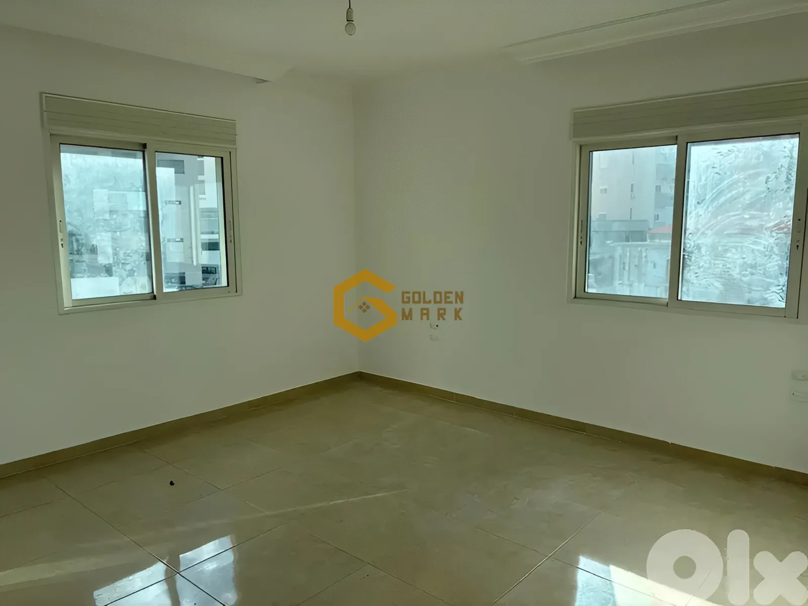 Apartment for Sale in Haret Sakher - 5 bed, 5 bath