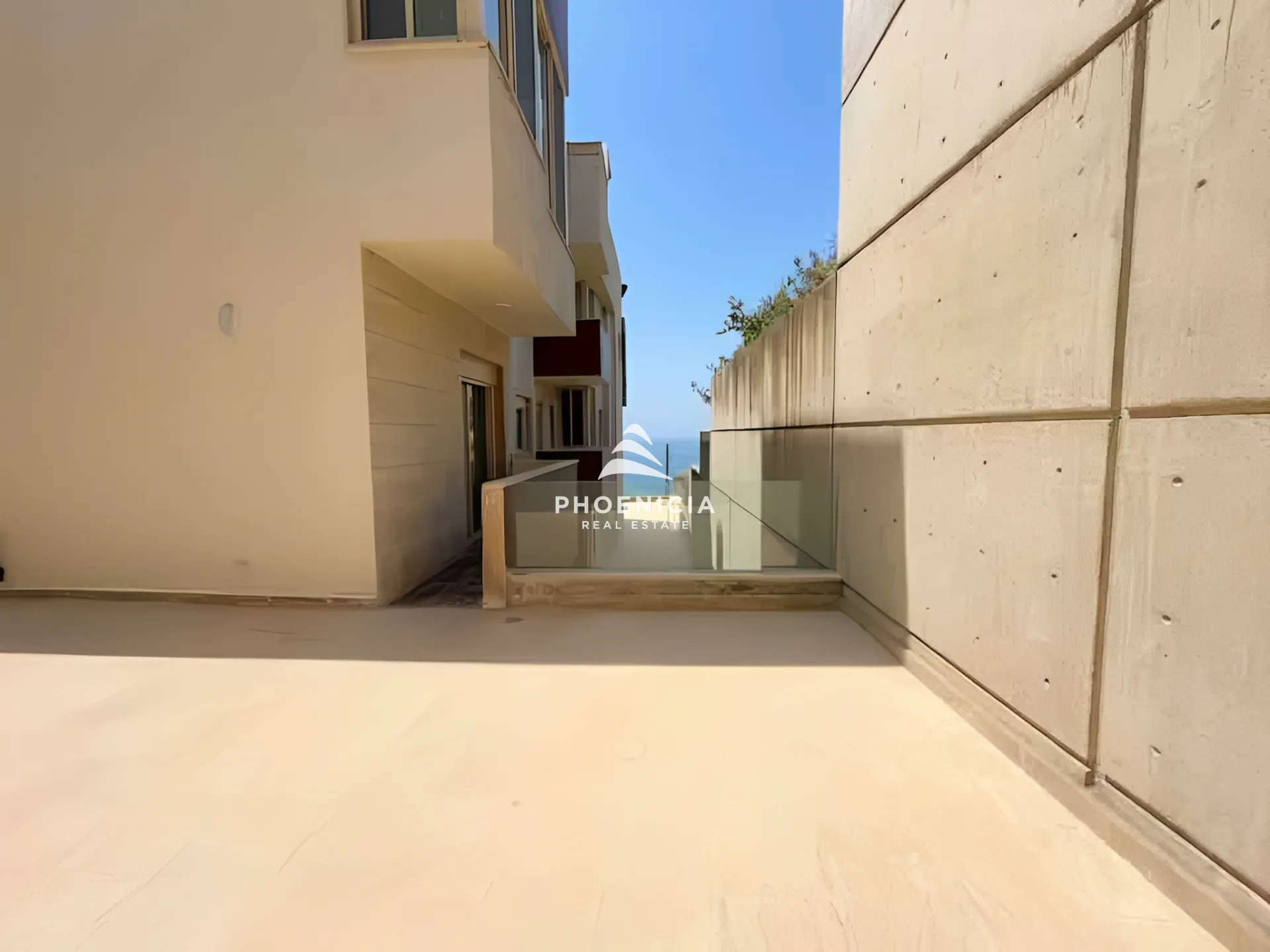 Apartment for Sale in Blat - 3 bed, 3 bath