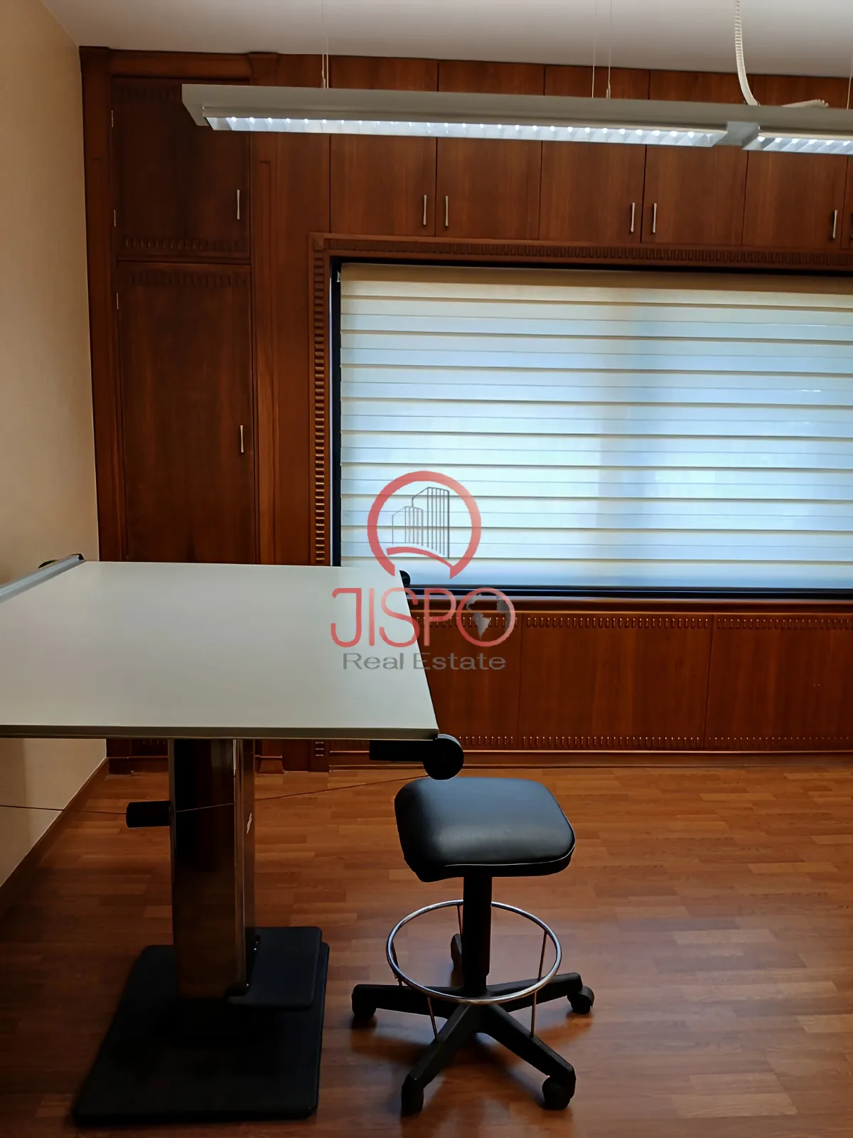 Office for Sale in Daoura