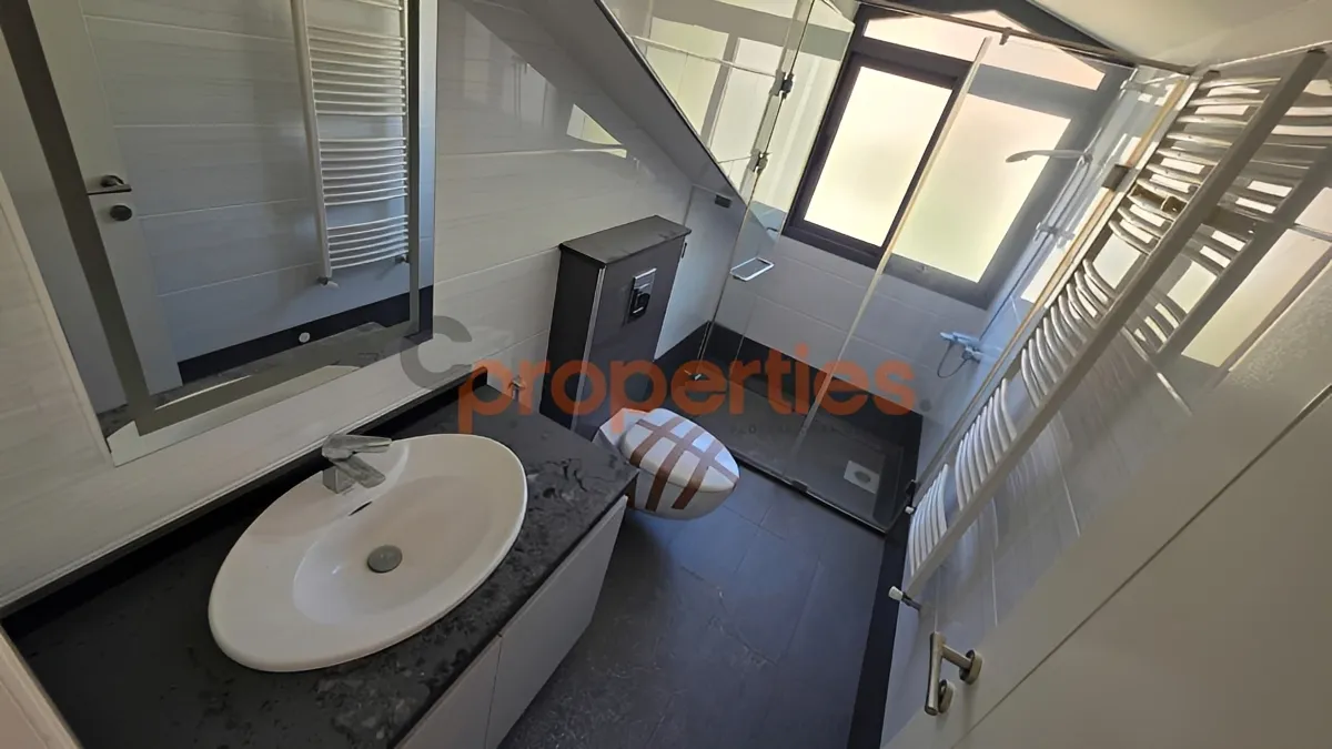 Duplex for Sale in Montiverdi