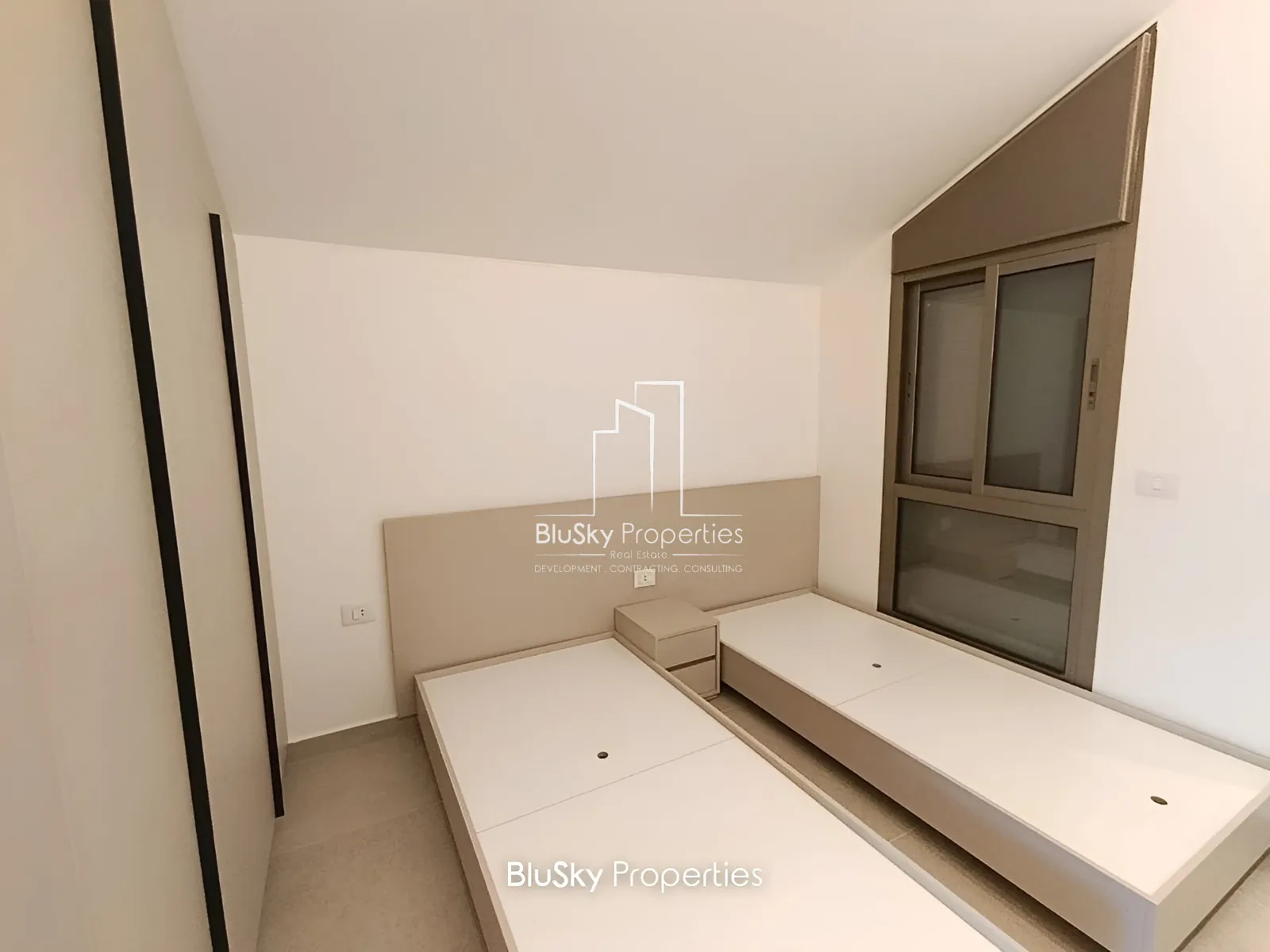 Duplex for Sale in Blat