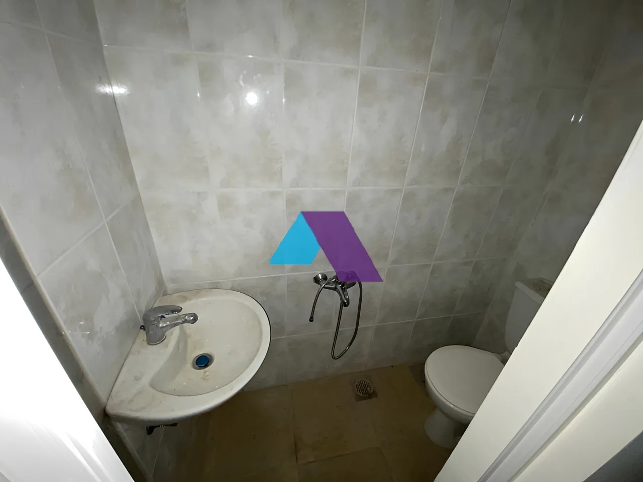 Apartment for Sale in Ballouneh