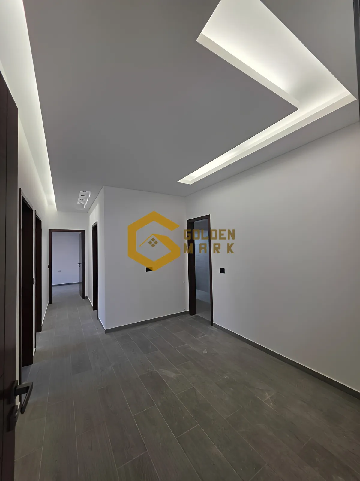 Apartment for Sale in Halat