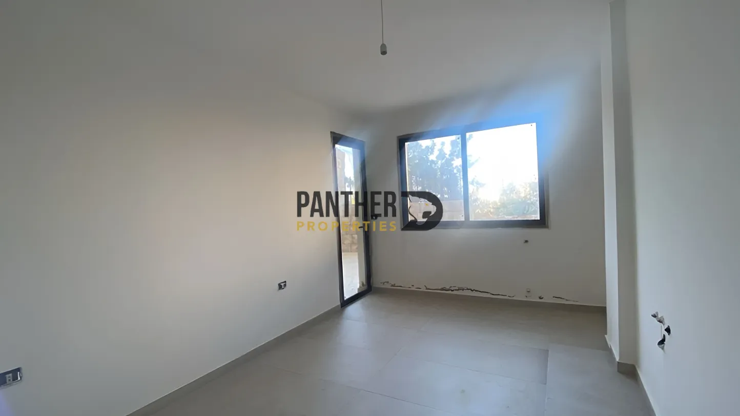 Apartment for sale in Jouret El Ballout, Lebanon - 2 bed, 3 bath