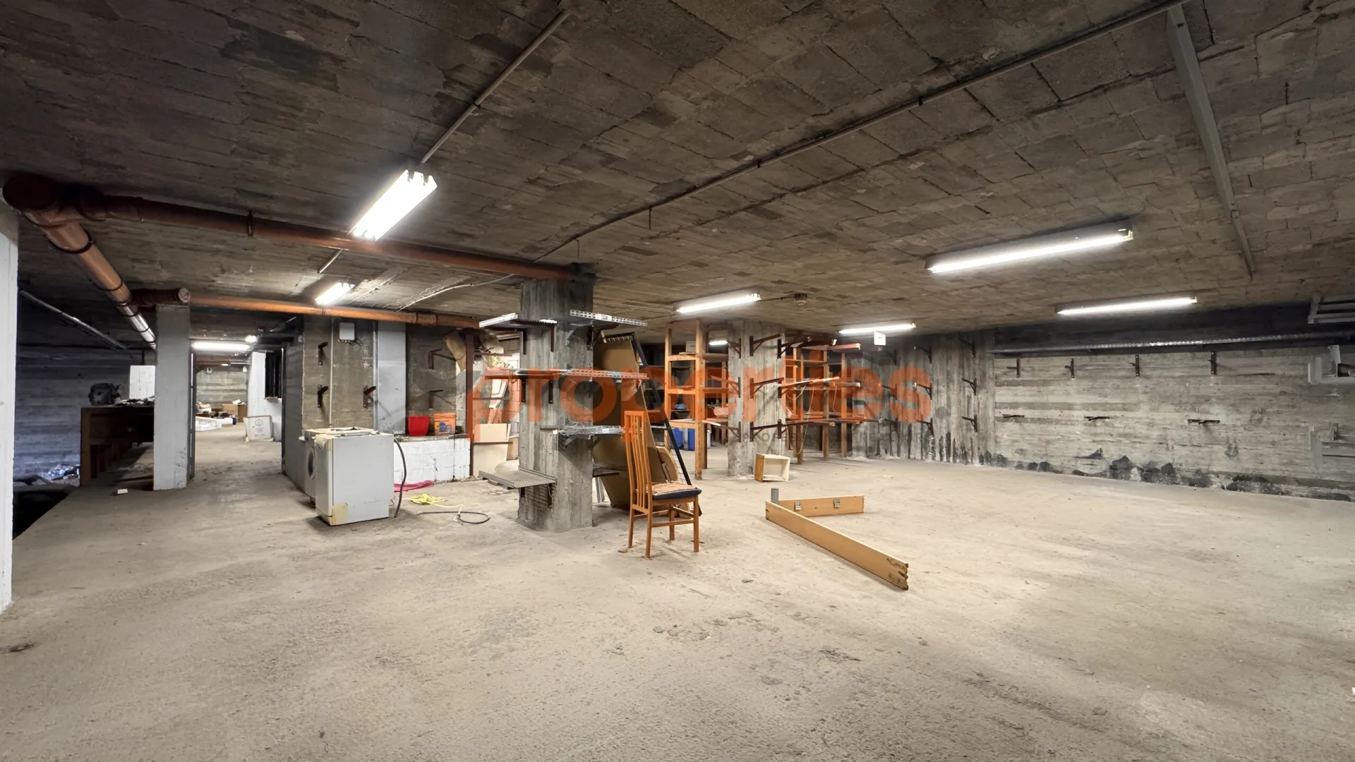 Warehouse for Rent in Aaoukar
