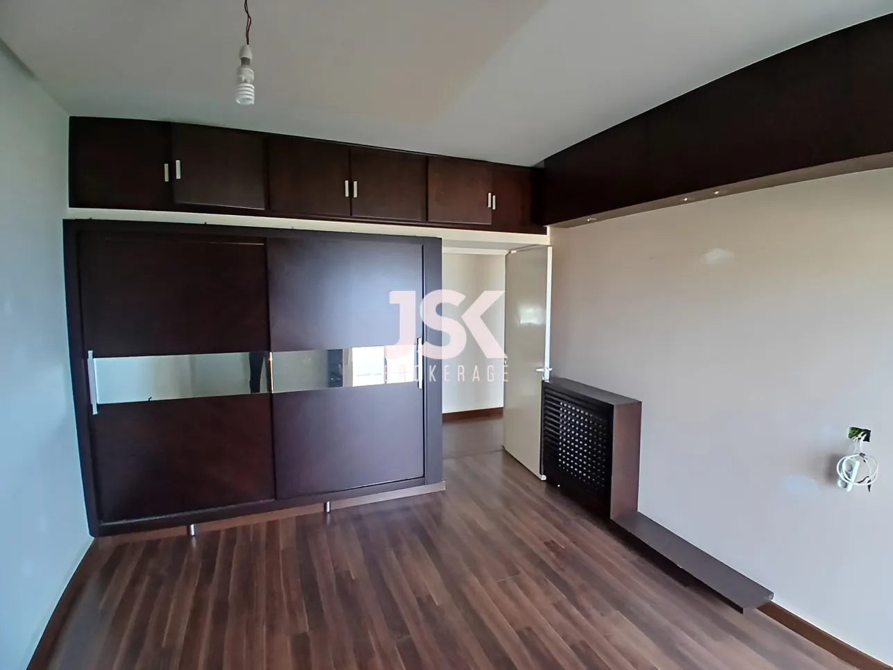 Apartment for Rent in Cornet Chahwan