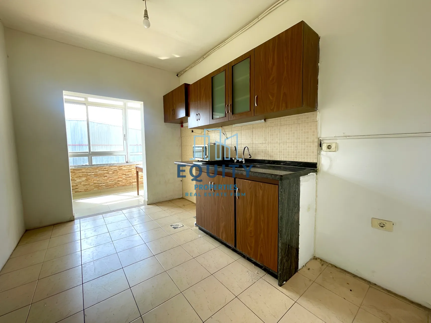 Apartment for sale in Zouk Mosbeh, Lebanon - 3 bed, 2 bath