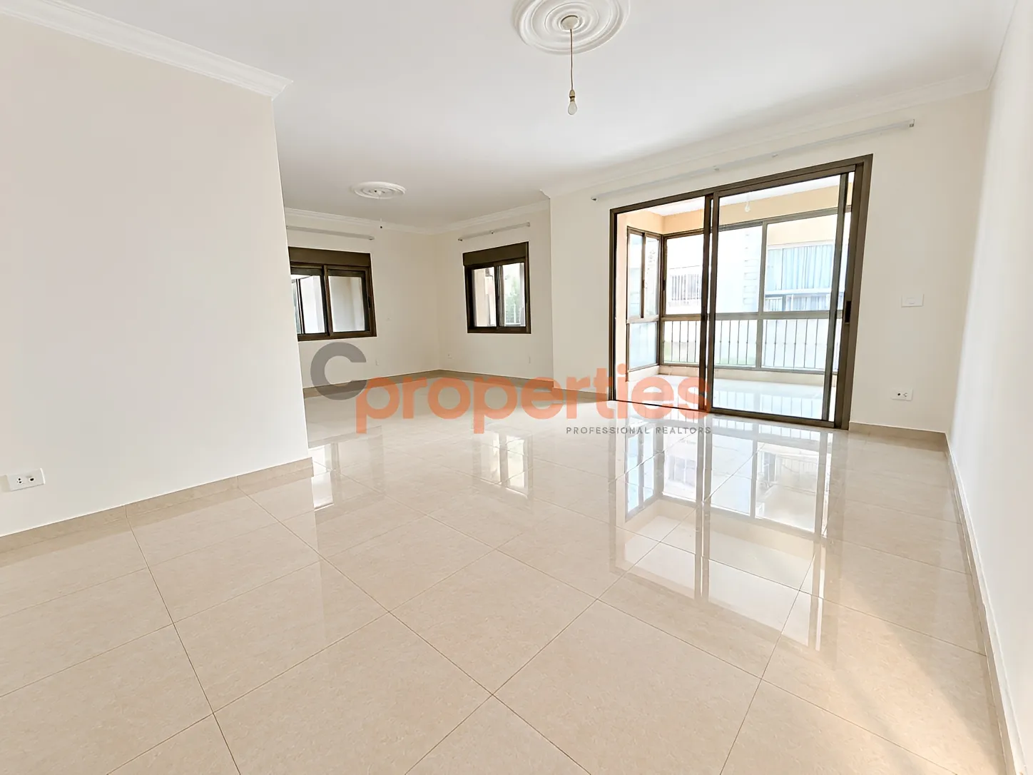 Apartment for Sale in Aamchit